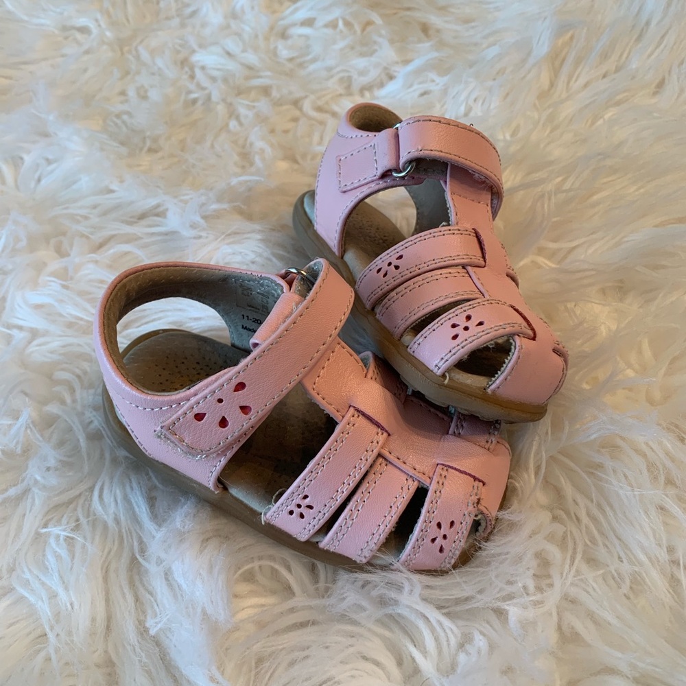 See Kai Run Pink Sandals 💞 Size 5
